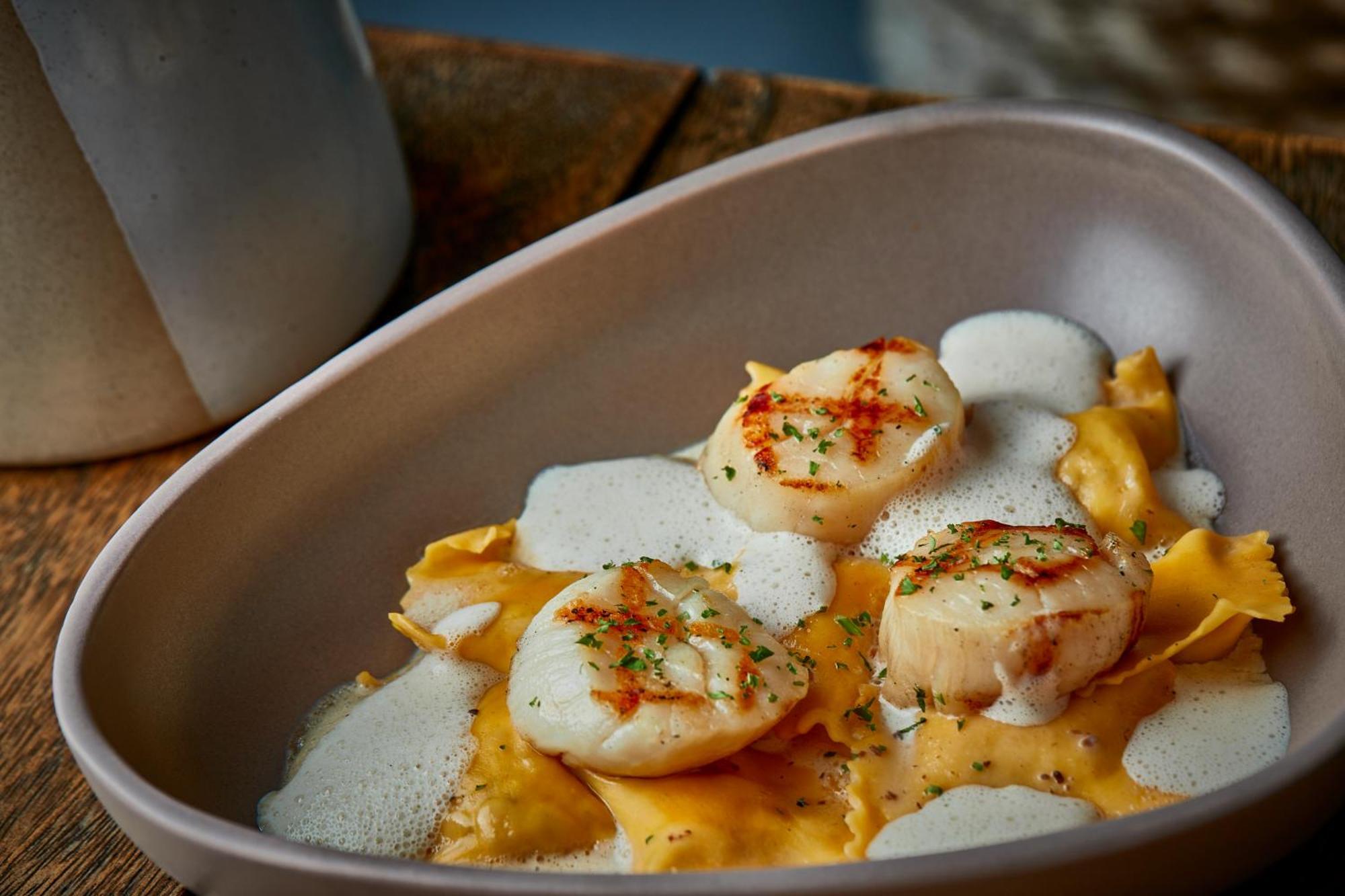 Hotel Hyatt Regency Koh Samui Chaweng  Esterno foto Scallops with a foam of white wine