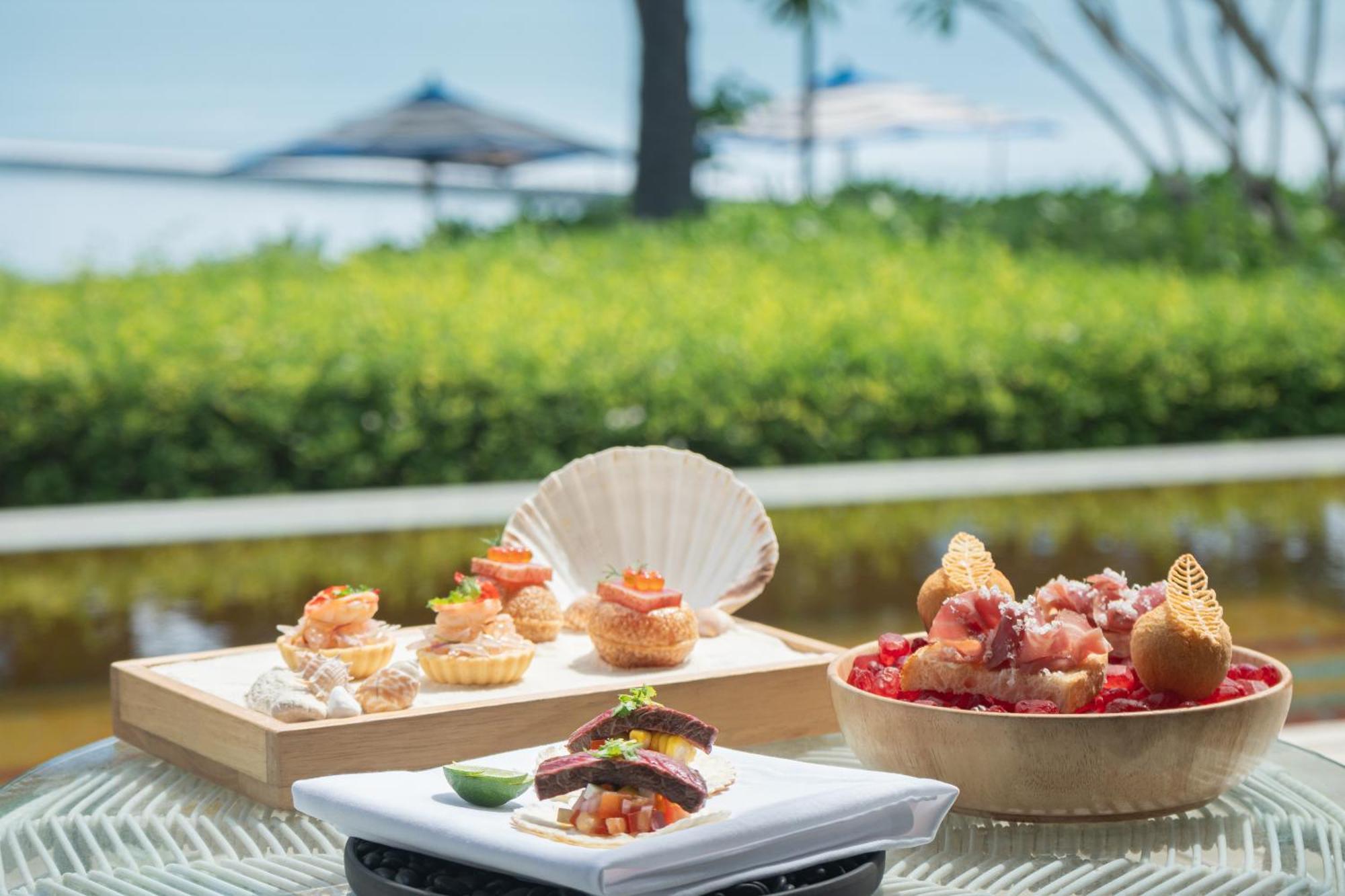 Hotel Hyatt Regency Koh Samui Chaweng  Esterno foto A selection of tapas
